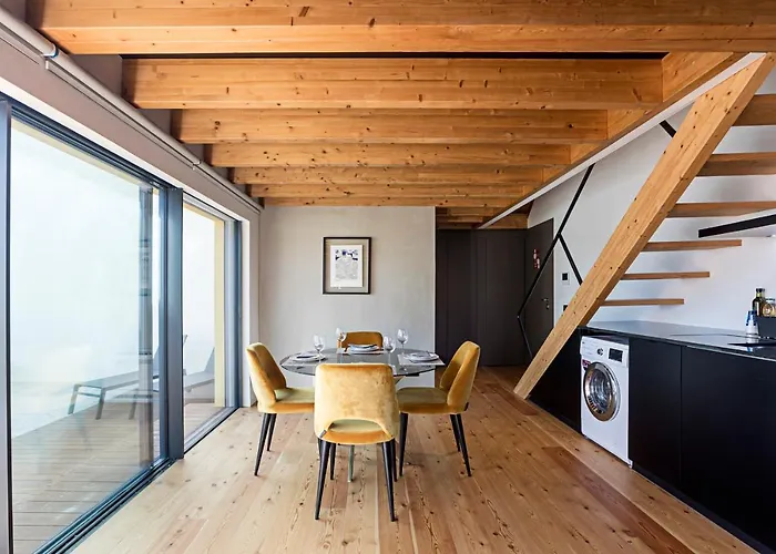 Downtown Duplex W/ Amazing Terrace By Lovelystay Appartamento Oporto